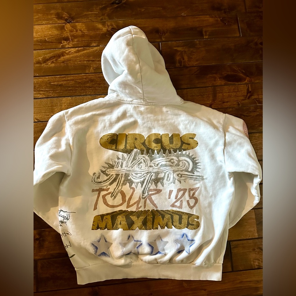 Travis Scott Utopia Circus Maximus 2023
Tour Hoodie